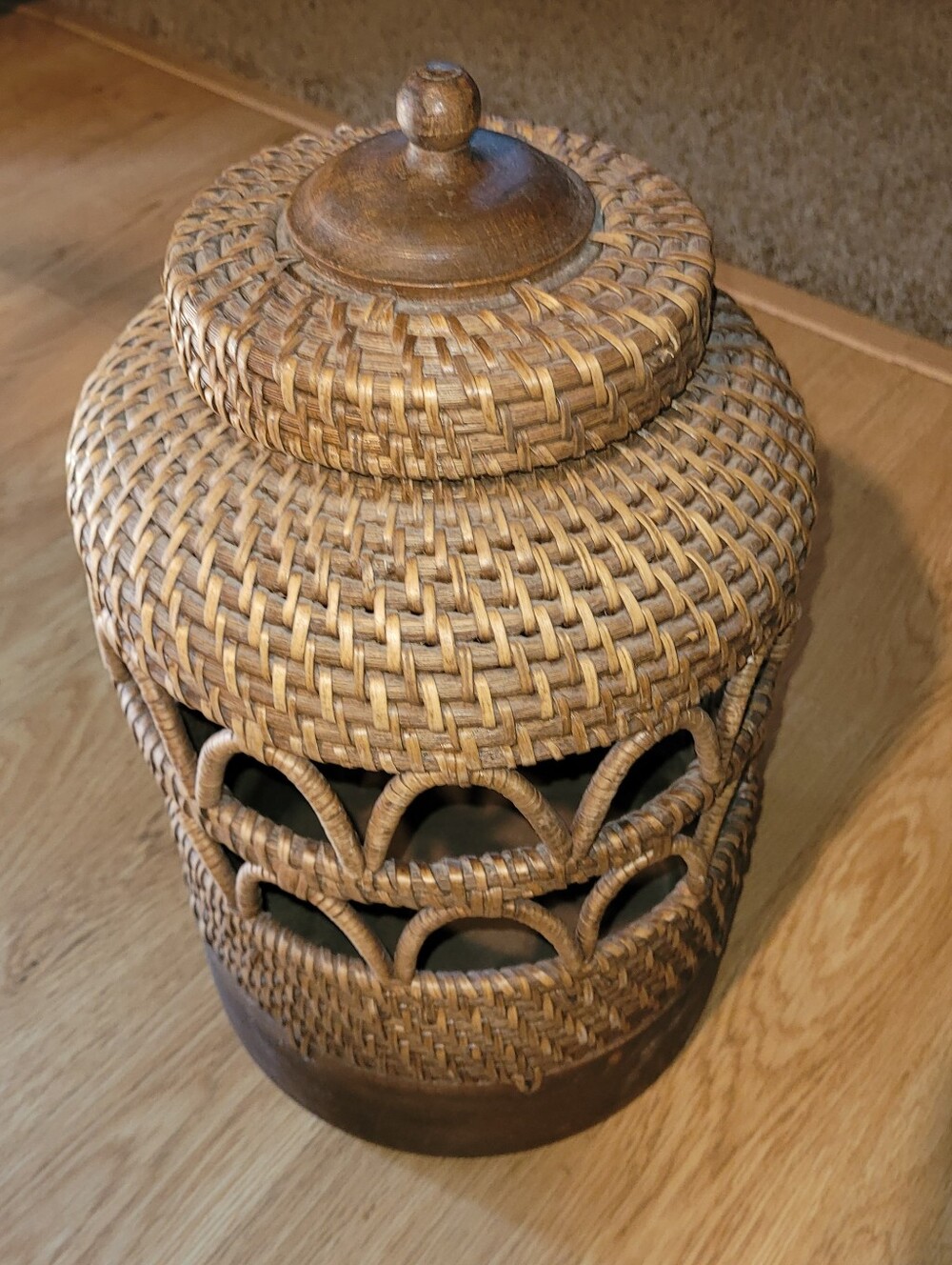 Vintage Wicker Basket - Picture 8 of 8